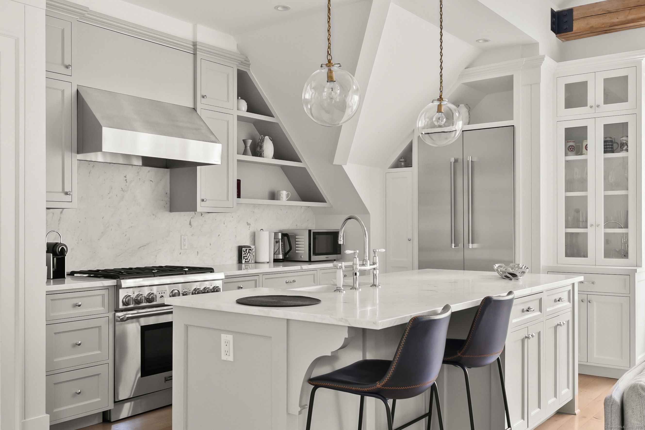 41 Jelliff Mill, New Canaan, Connecticut 06840