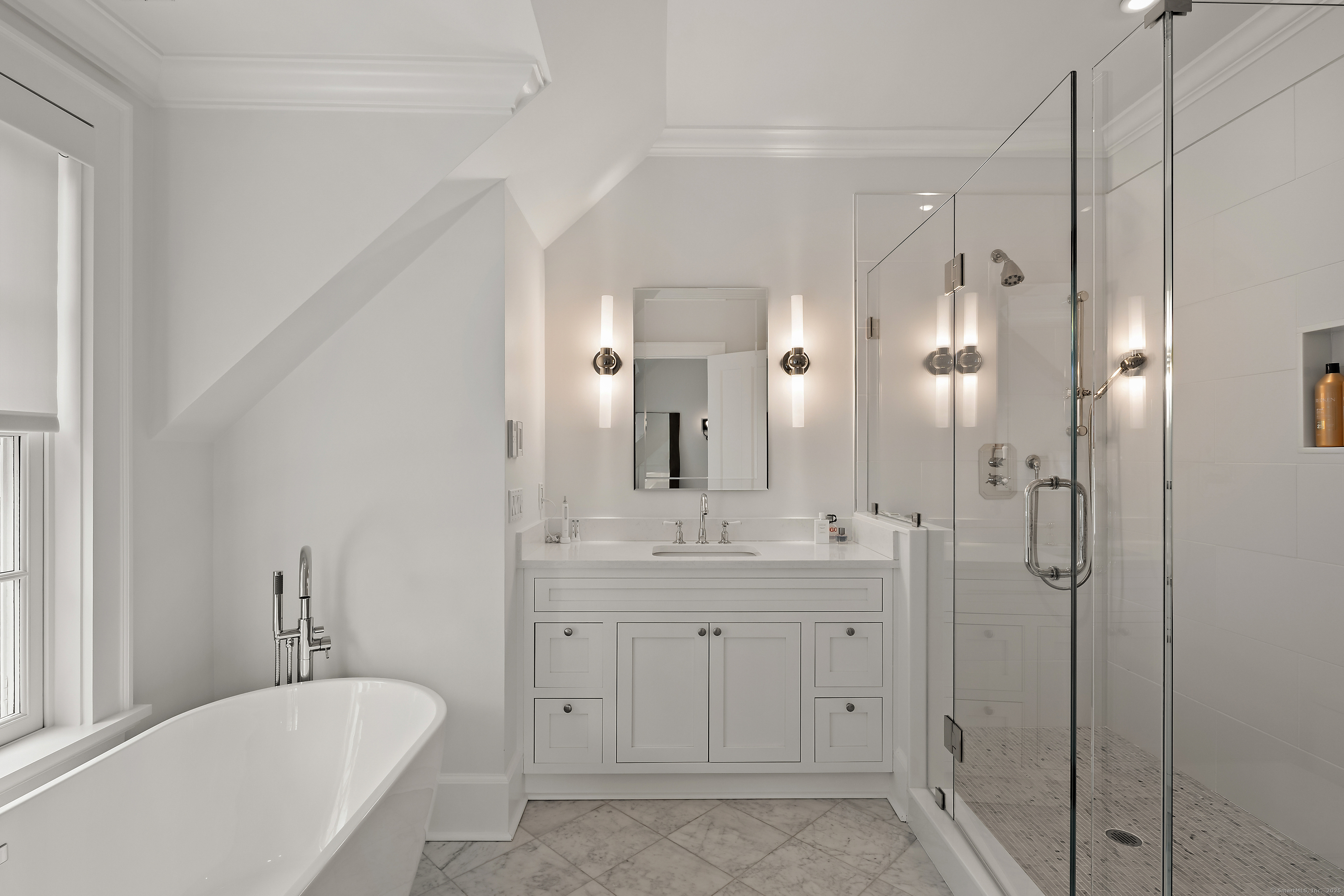 41 Jelliff Mill, New Canaan, Connecticut 06840