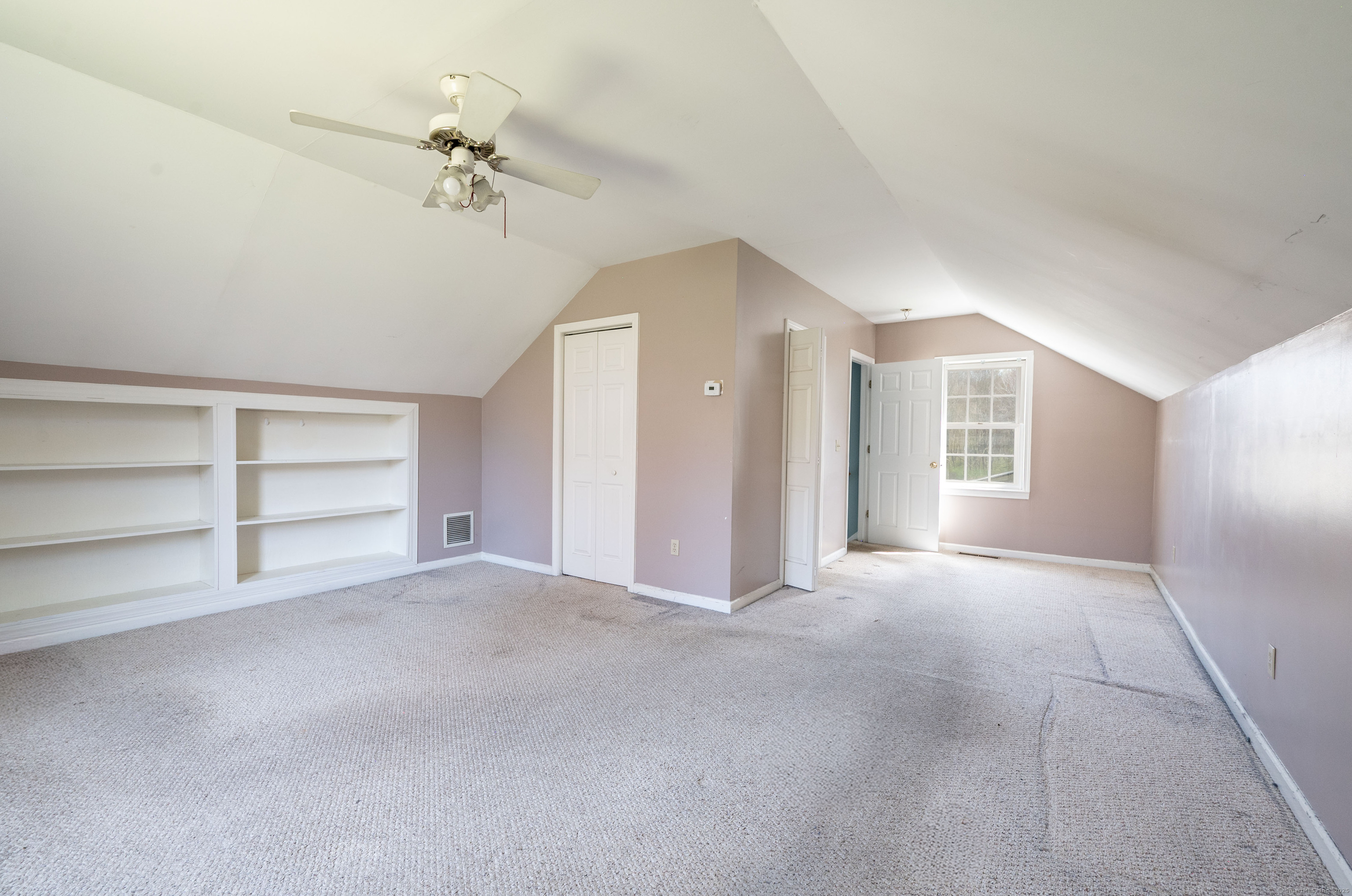 25 Stonegate, Southbury, Connecticut 06488
