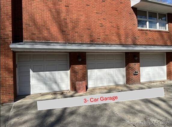 479 Alpom, Orange, Connecticut 06477