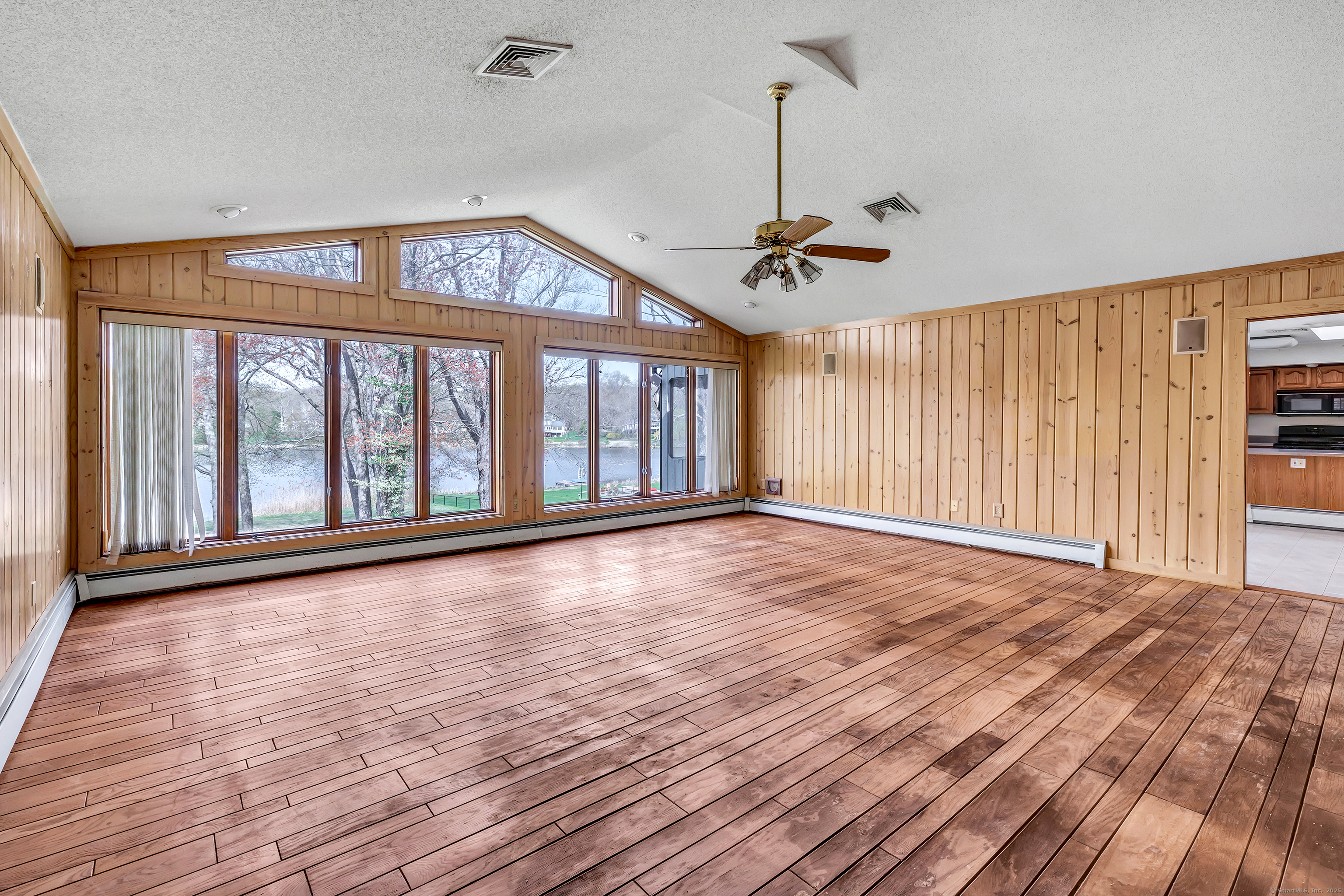 54 Flint Ridge, Monroe, Connecticut 06468