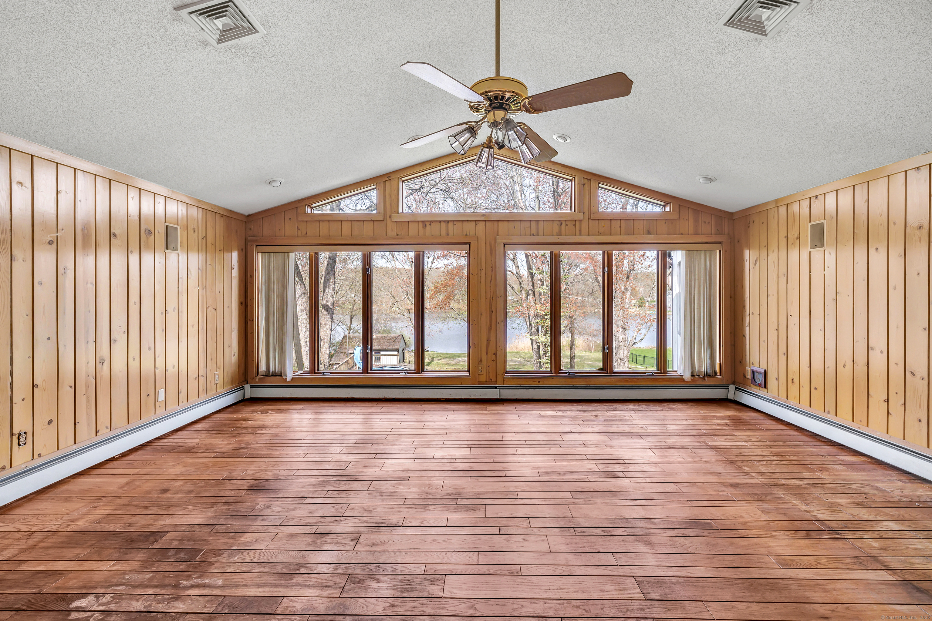 54 Flint Ridge, Monroe, Connecticut 06468
