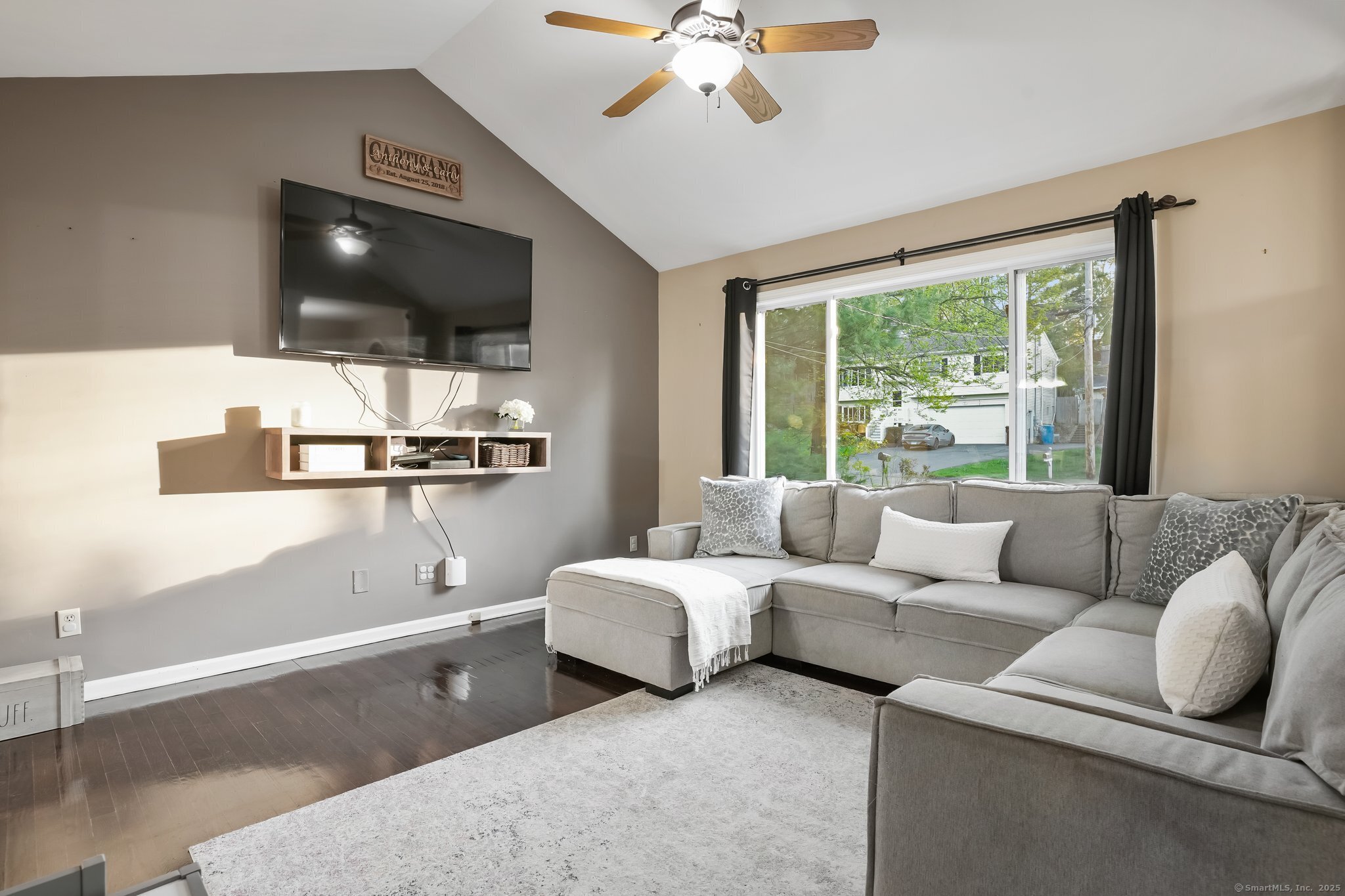 25 Tuxedo, Shelton, Connecticut 06484