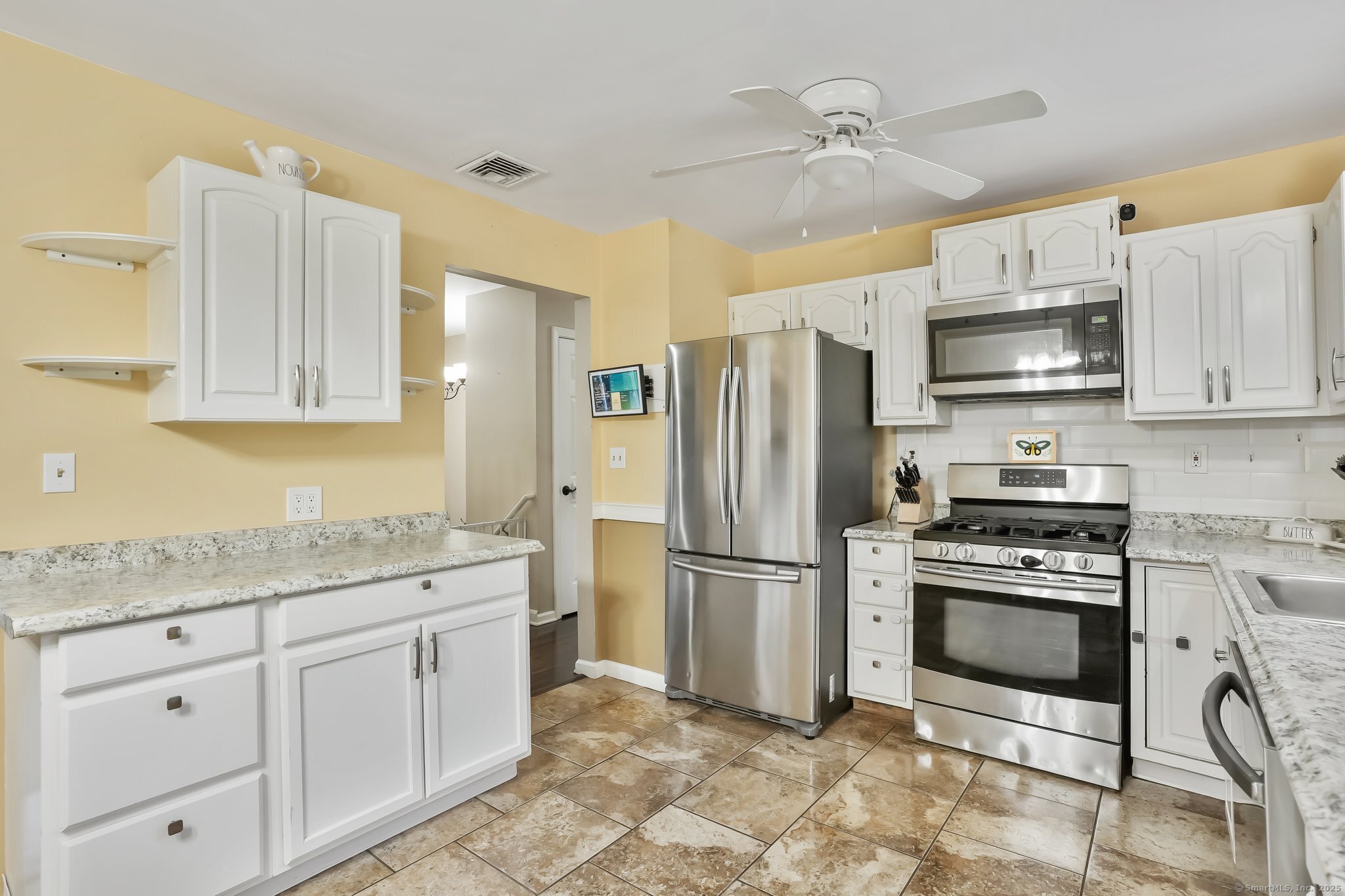 25 Tuxedo, Shelton, Connecticut 06484