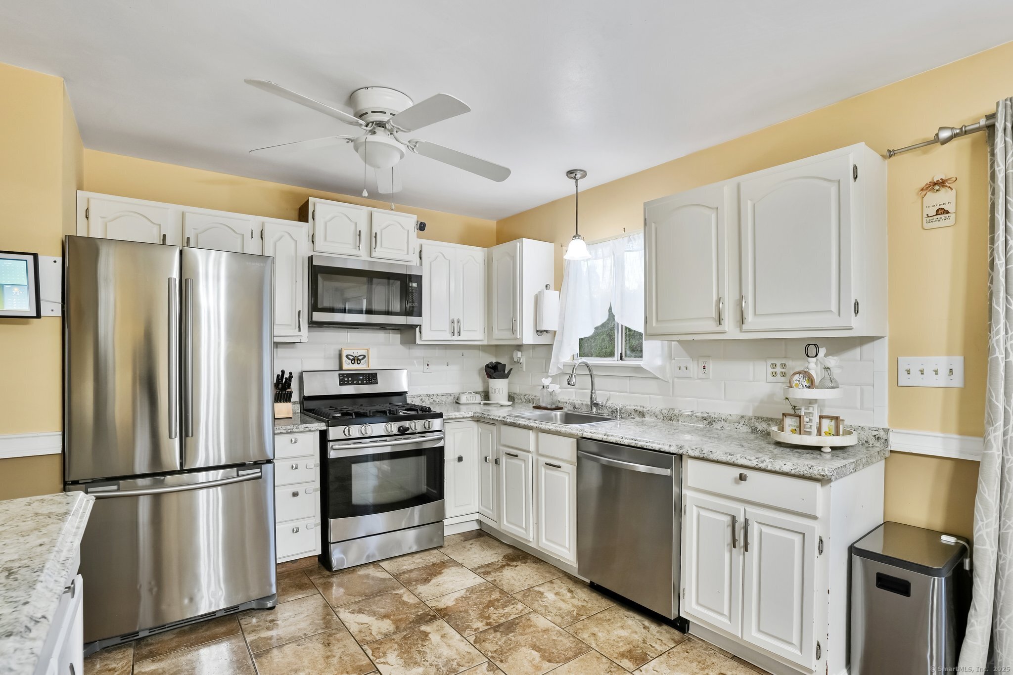 25 Tuxedo, Shelton, Connecticut 06484