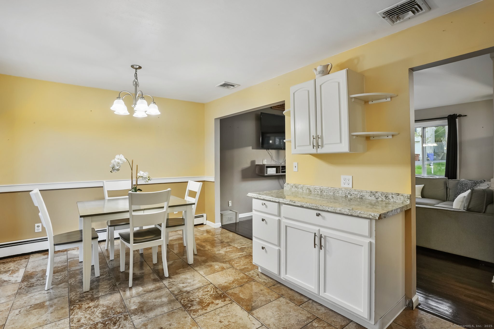 25 Tuxedo, Shelton, Connecticut 06484
