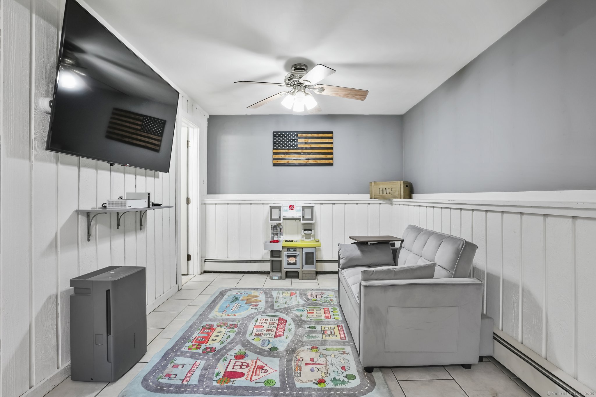 25 Tuxedo, Shelton, Connecticut 06484