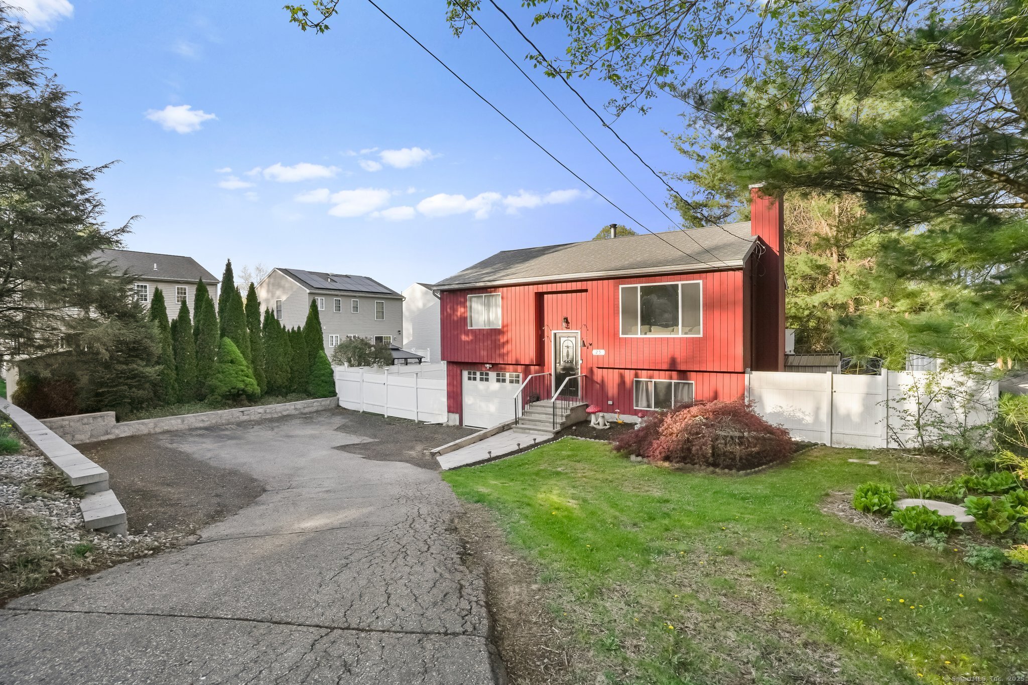 25 Tuxedo, Shelton, Connecticut 06484