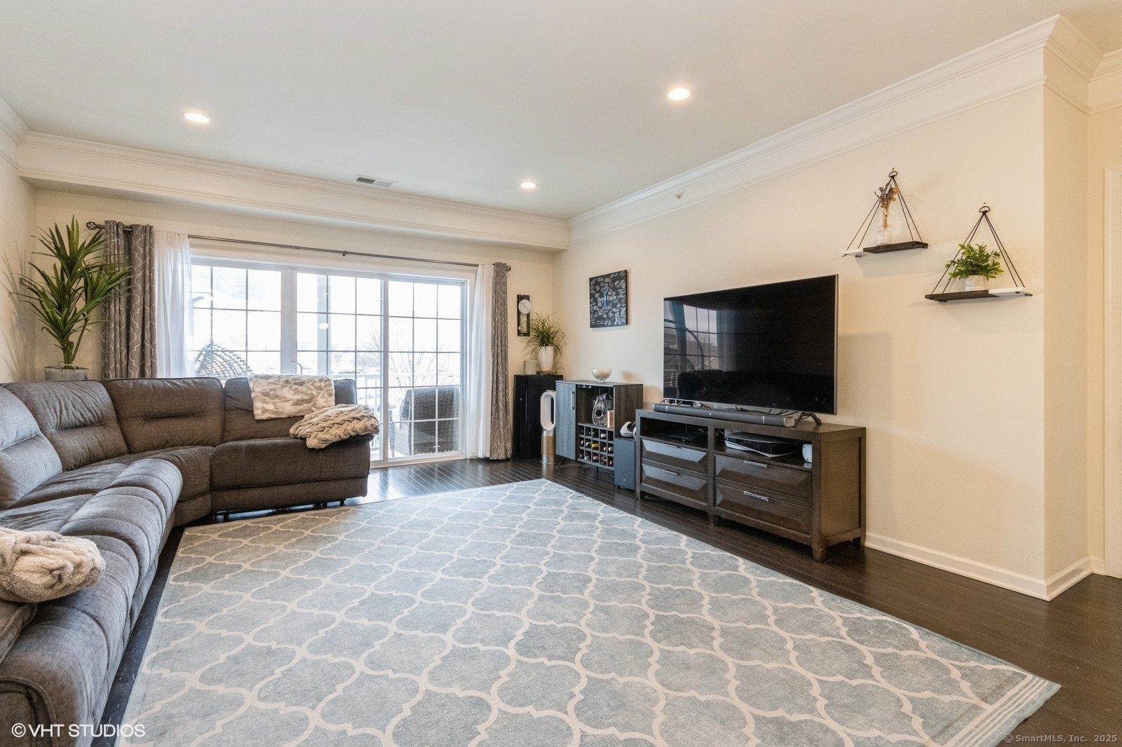 1026 Country View, Danbury, Connecticut 06810