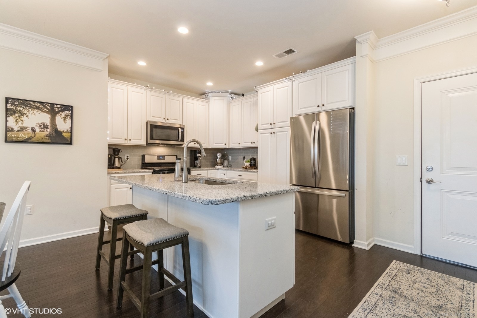 1026 Country View, Danbury, Connecticut 06810