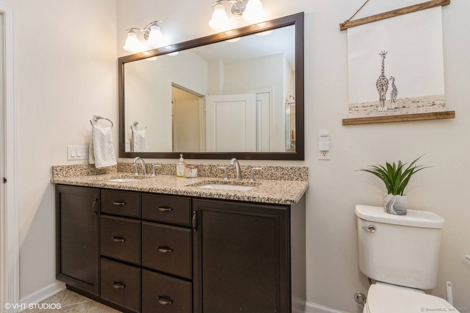 1026 Country View, Danbury, Connecticut 06810