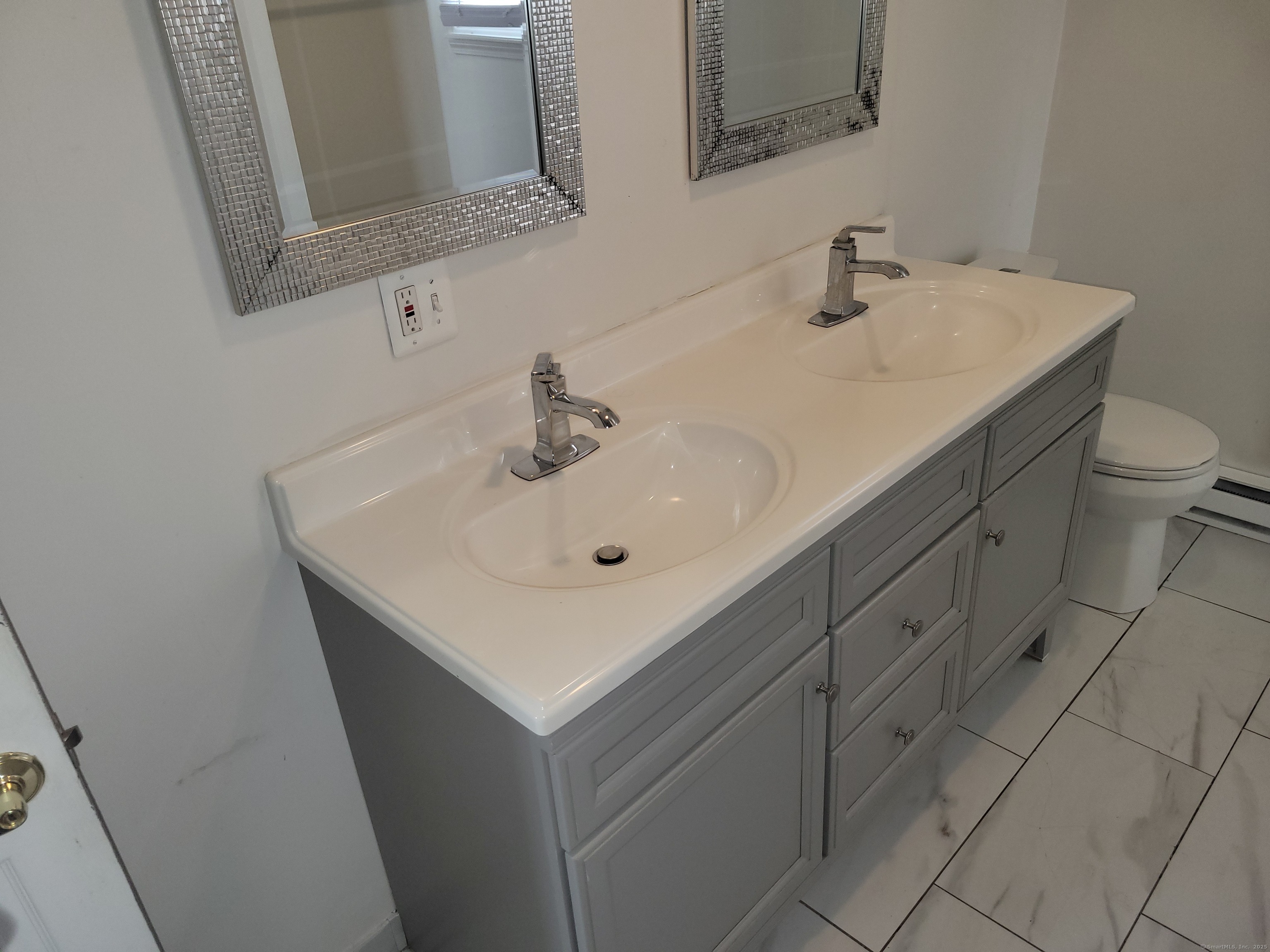 66 Macnamara, Waterbury, Connecticut 06708