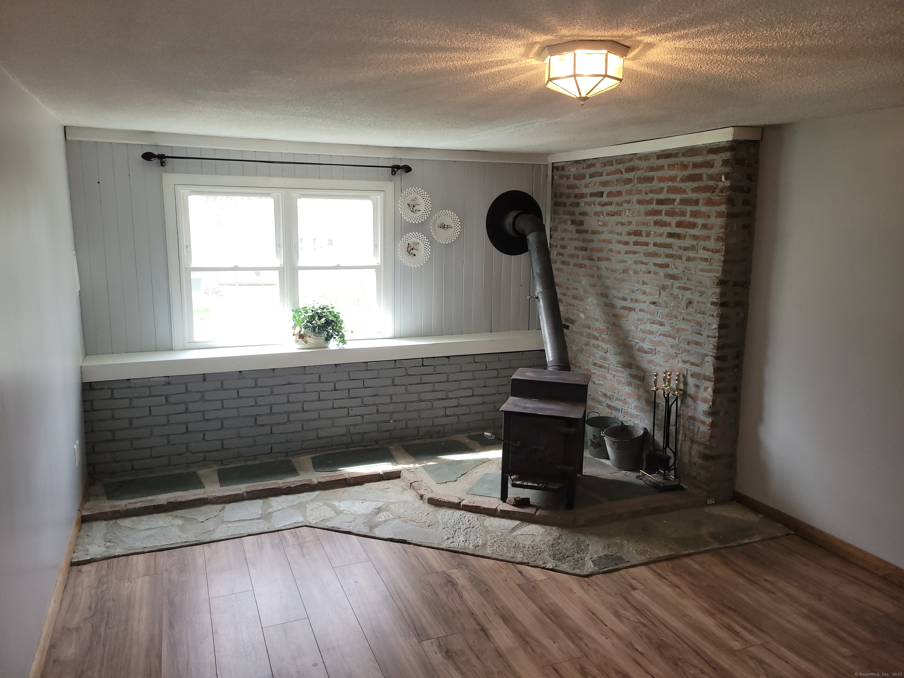 66 Macnamara, Waterbury, Connecticut 06708