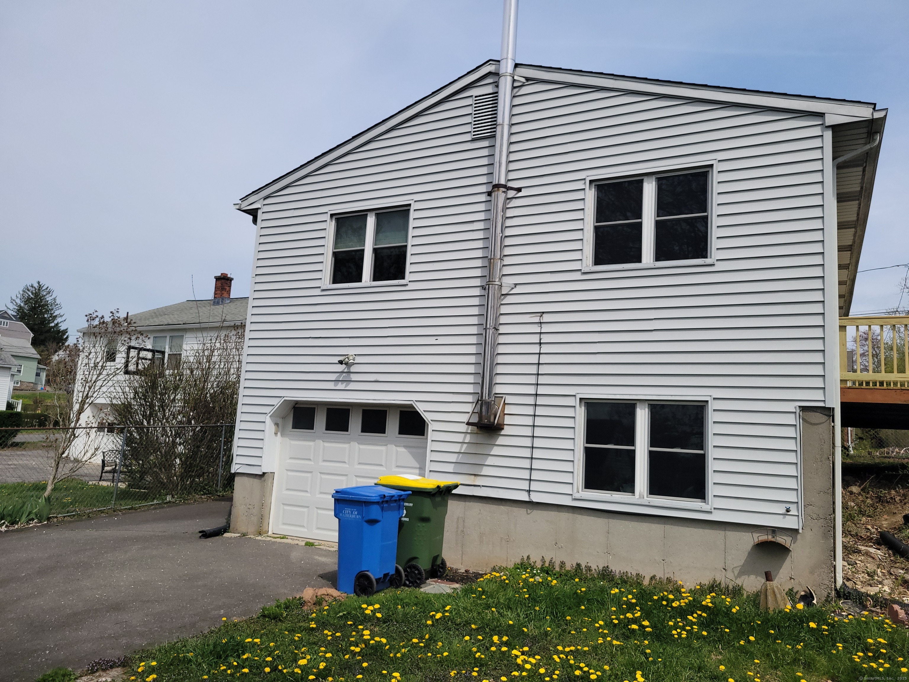 66 Macnamara, Waterbury, Connecticut 06708