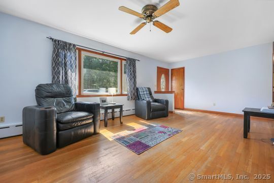 239 Pearl, Seymour, Connecticut 06483
