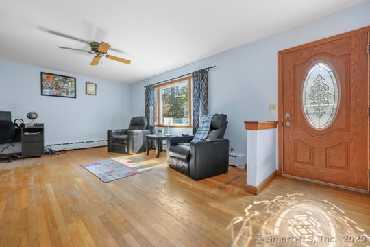 239 Pearl, Seymour, Connecticut 06483