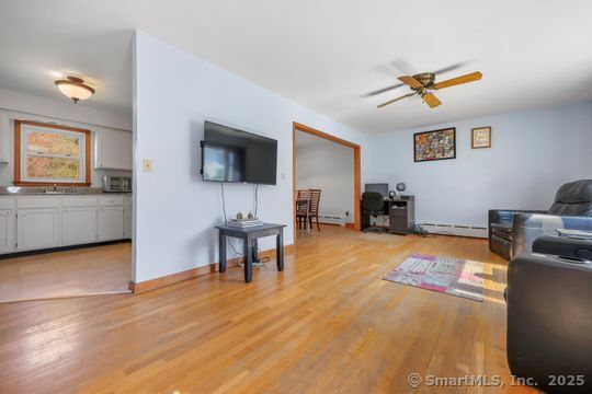 239 Pearl, Seymour, Connecticut 06483
