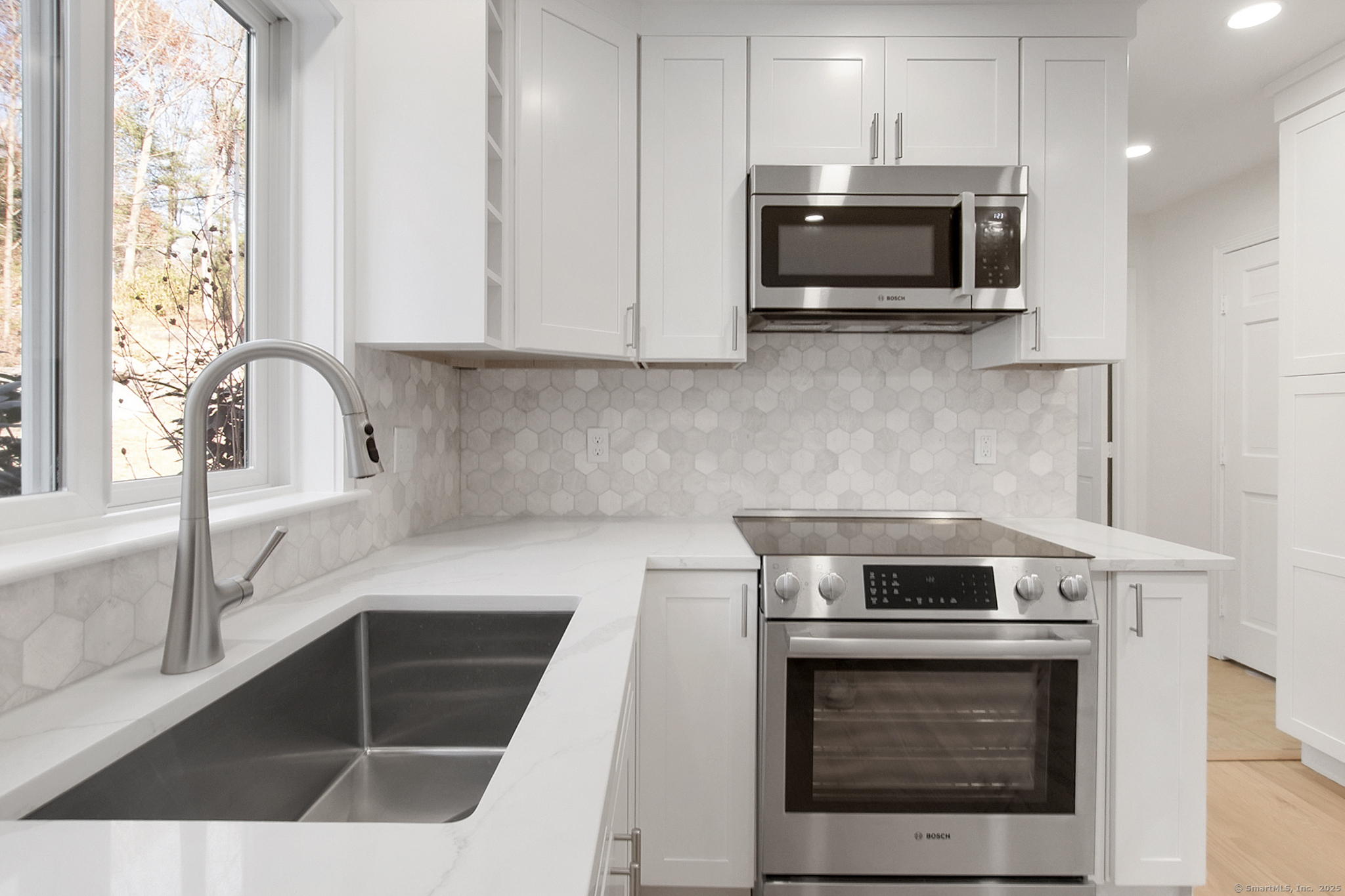 1510 Congress, Fairfield, Connecticut 06825