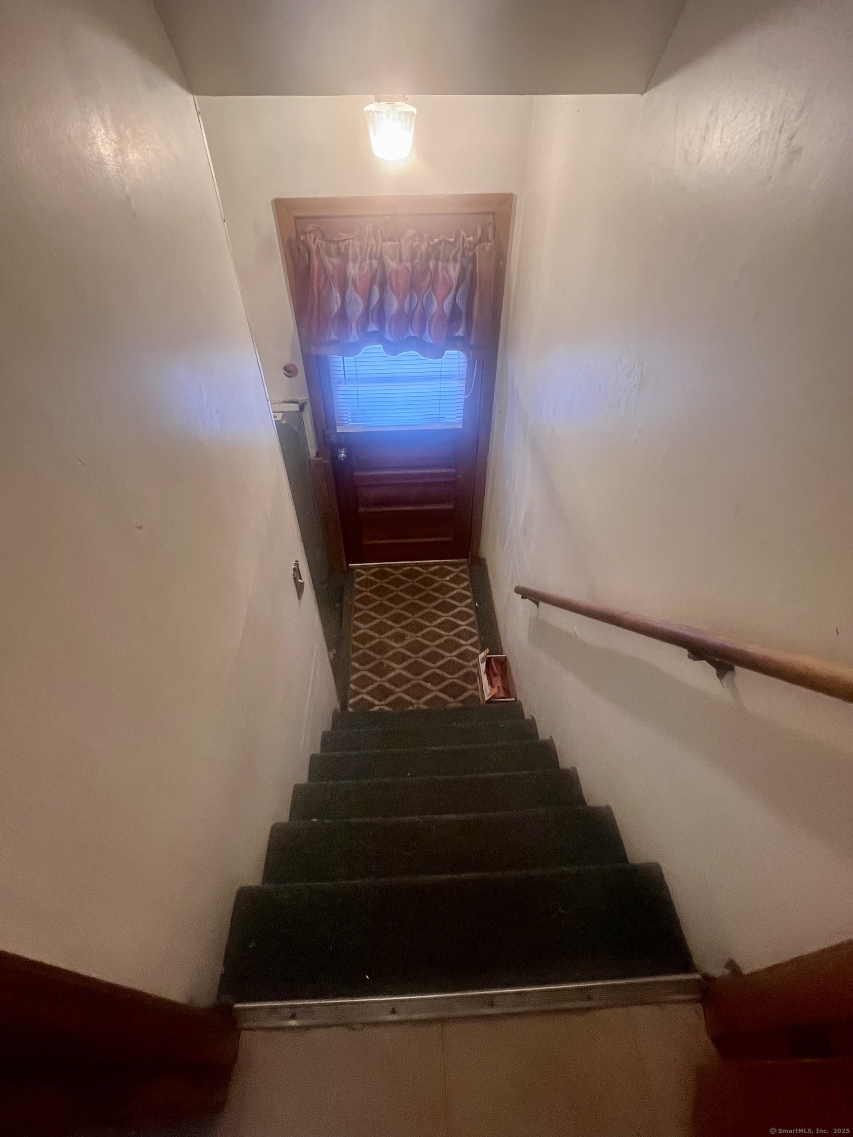 8 Tetlow, West Haven, Connecticut 06516