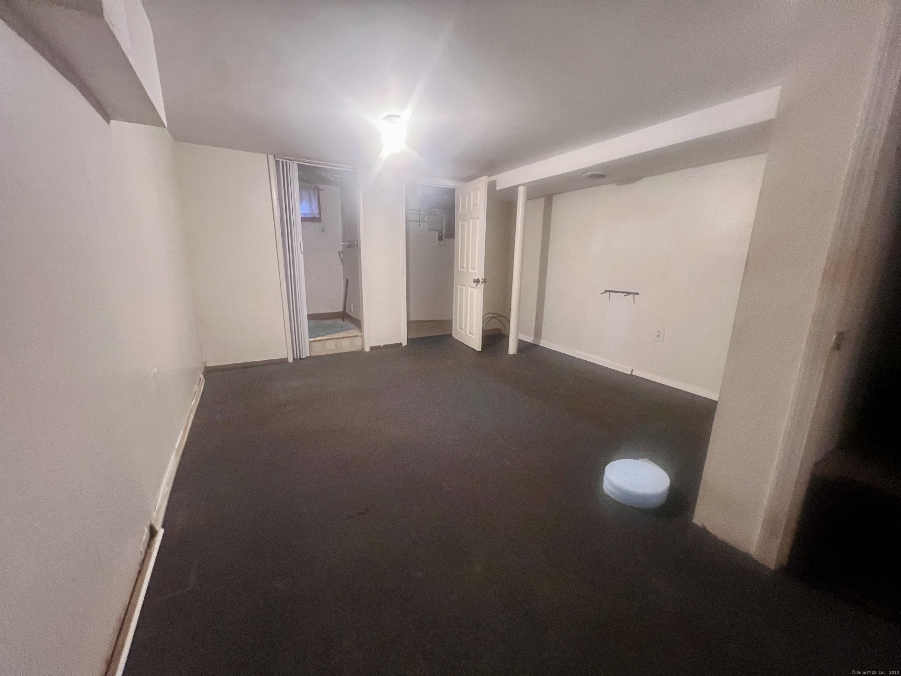 8 Tetlow, West Haven, Connecticut 06516