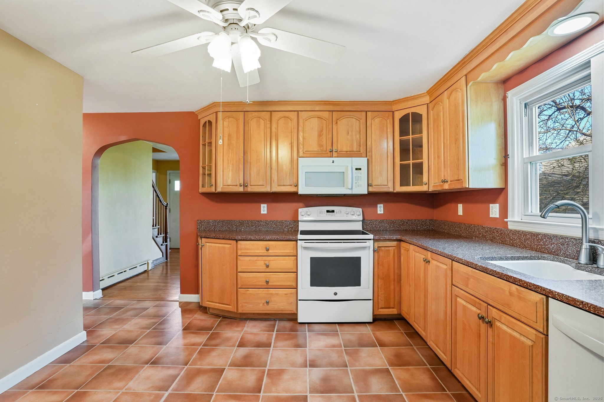 83 Guilford, Trumbull, Connecticut 06611