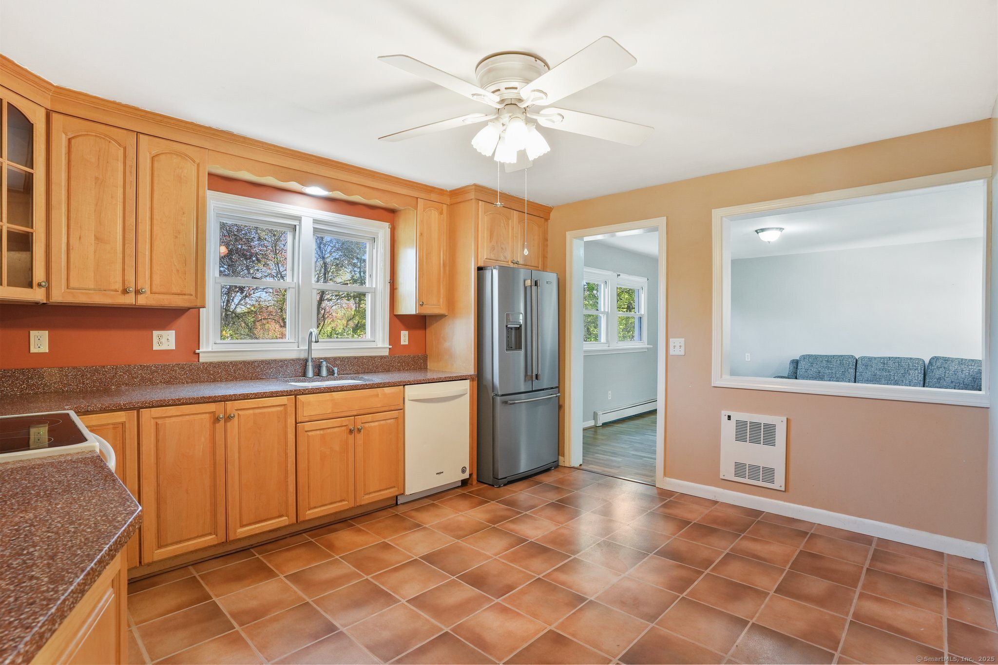 83 Guilford, Trumbull, Connecticut 06611