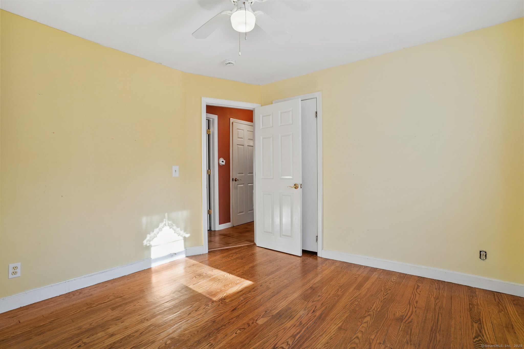 83 Guilford, Trumbull, Connecticut 06611