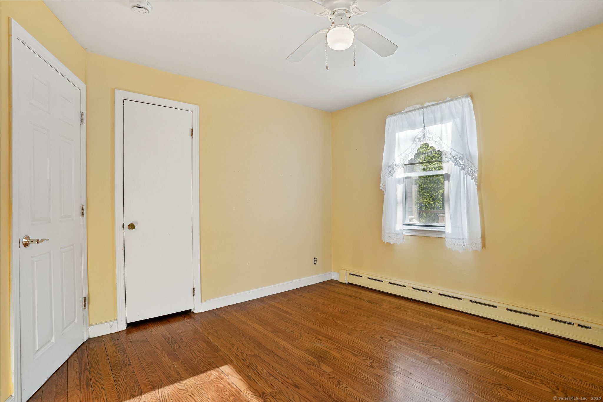83 Guilford, Trumbull, Connecticut 06611