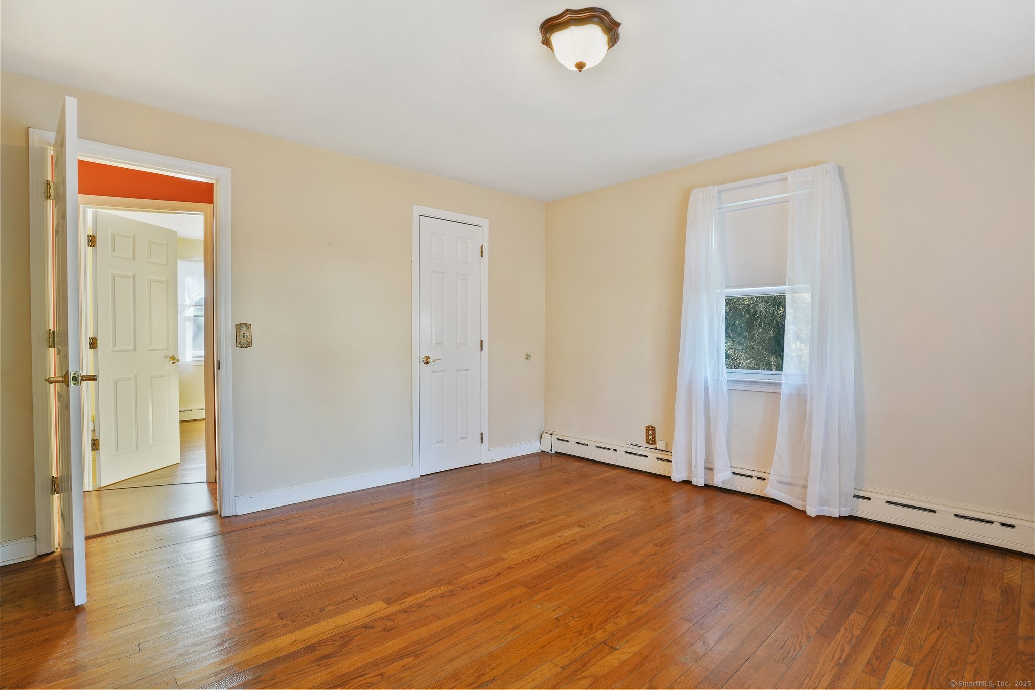 83 Guilford, Trumbull, Connecticut 06611
