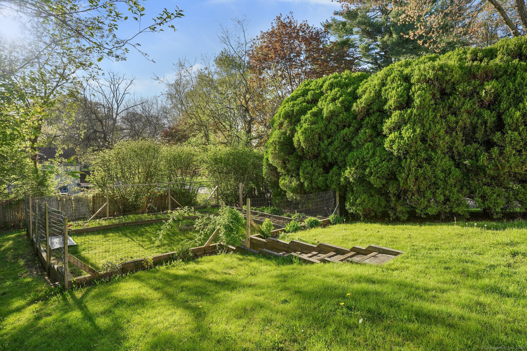 83 Guilford, Trumbull, Connecticut 06611