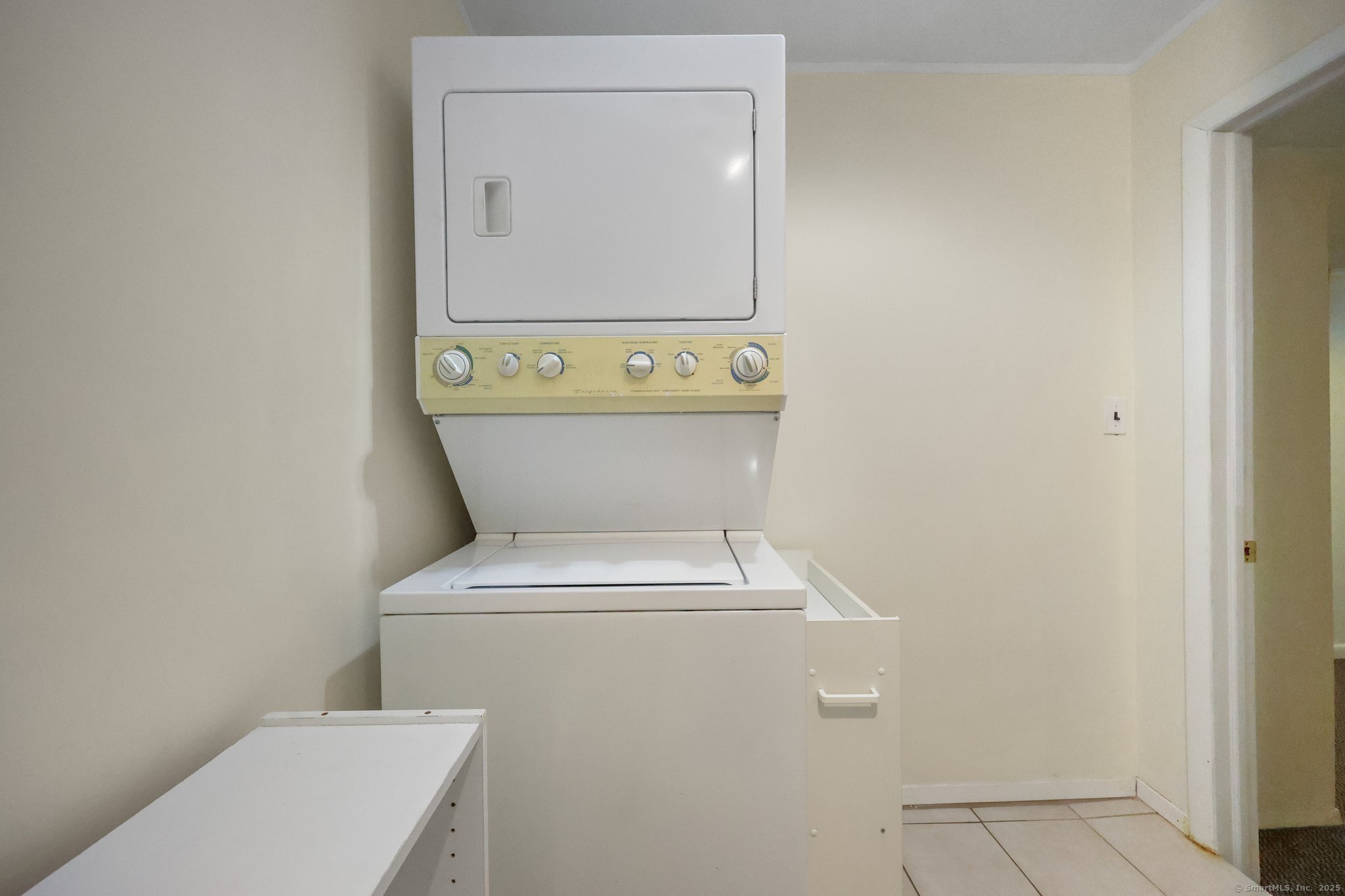 81 Pemberwick, Greenwich, Connecticut 06831