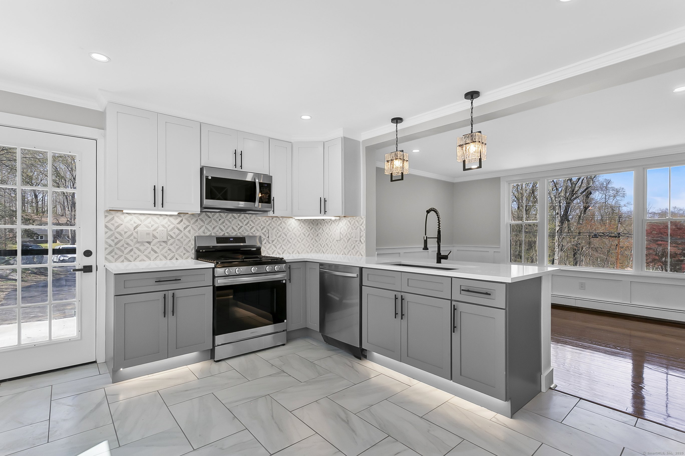 627 High Ridge, Orange, Connecticut 06477
