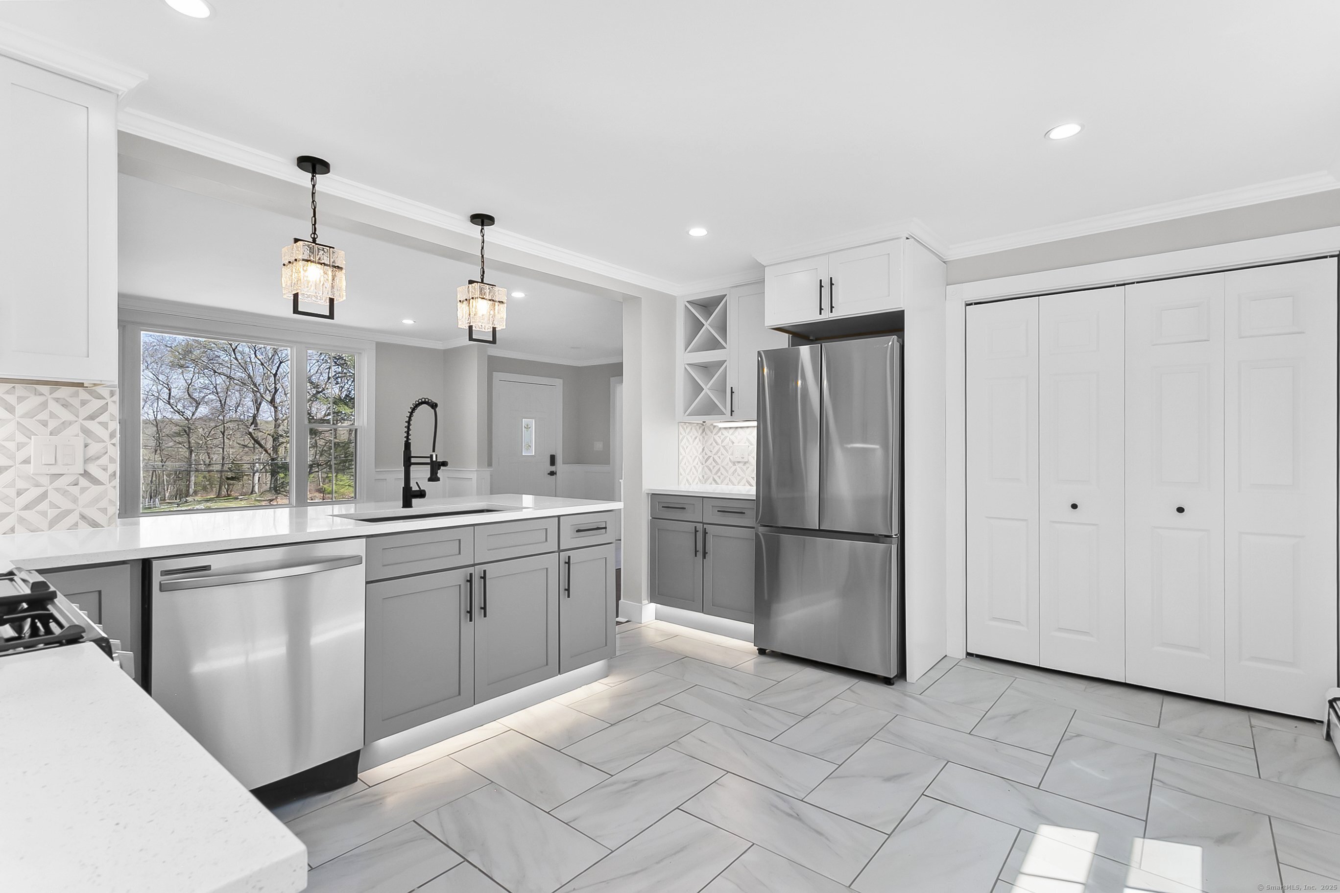 627 High Ridge, Orange, Connecticut 06477