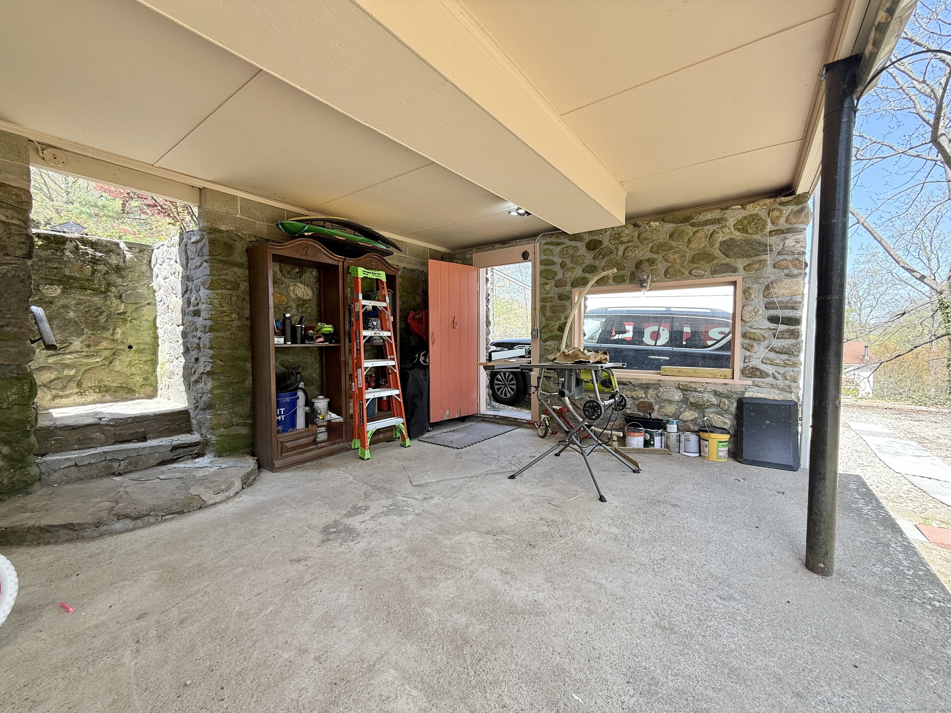 50 Downs, Monroe, Connecticut 06468