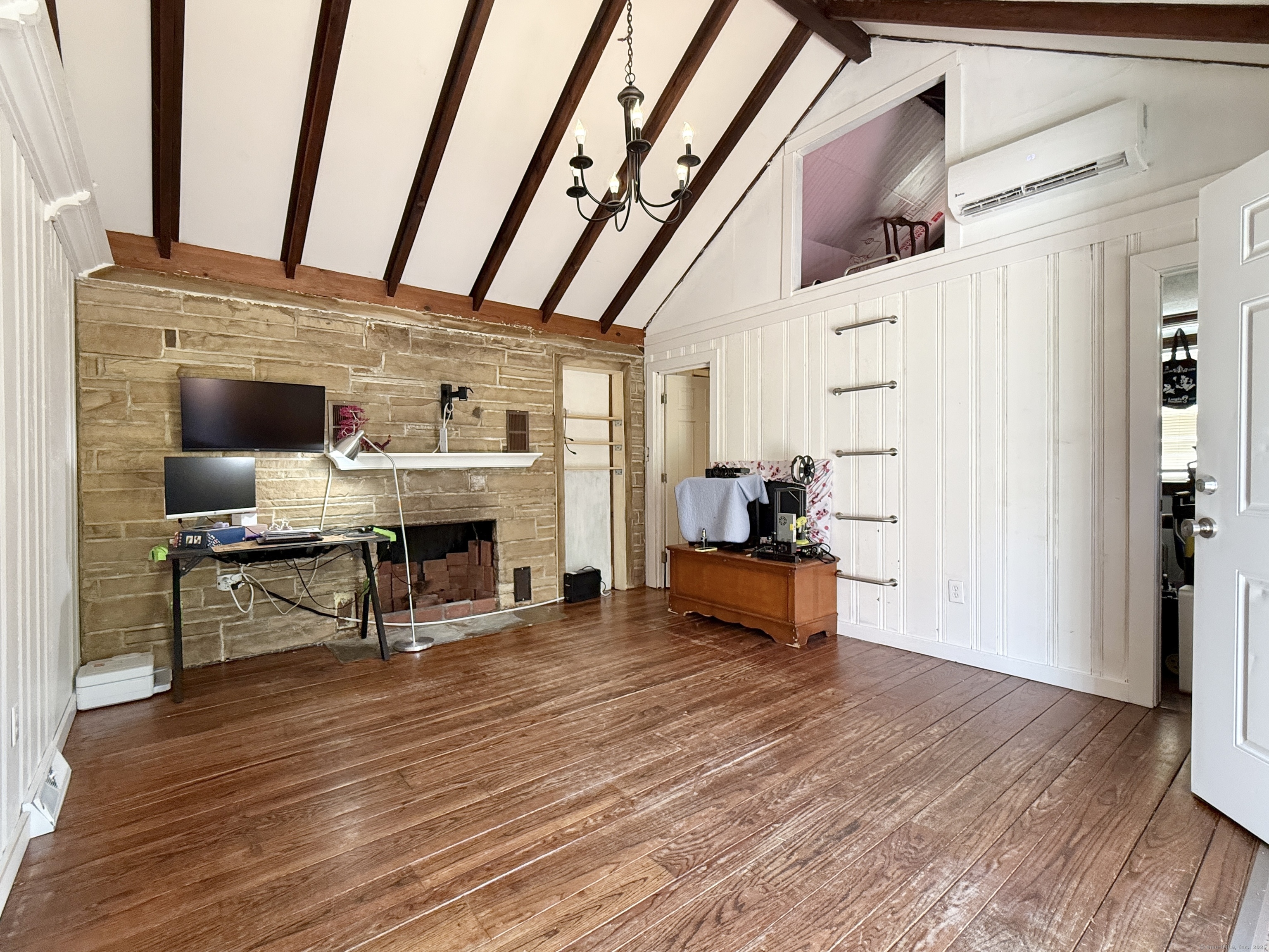 50 Downs, Monroe, Connecticut 06468