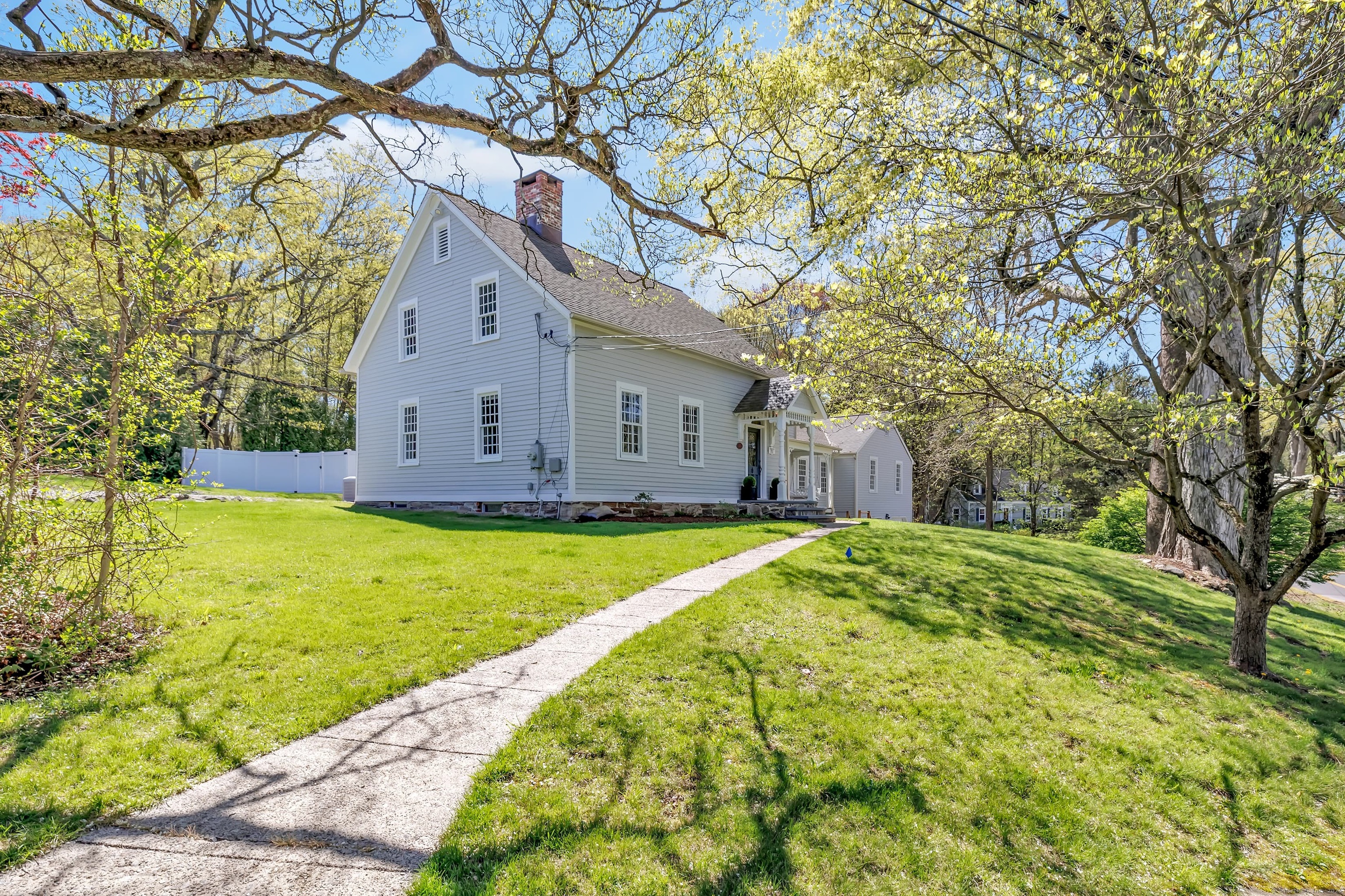 385 Brookside, Fairfield, Connecticut 06824