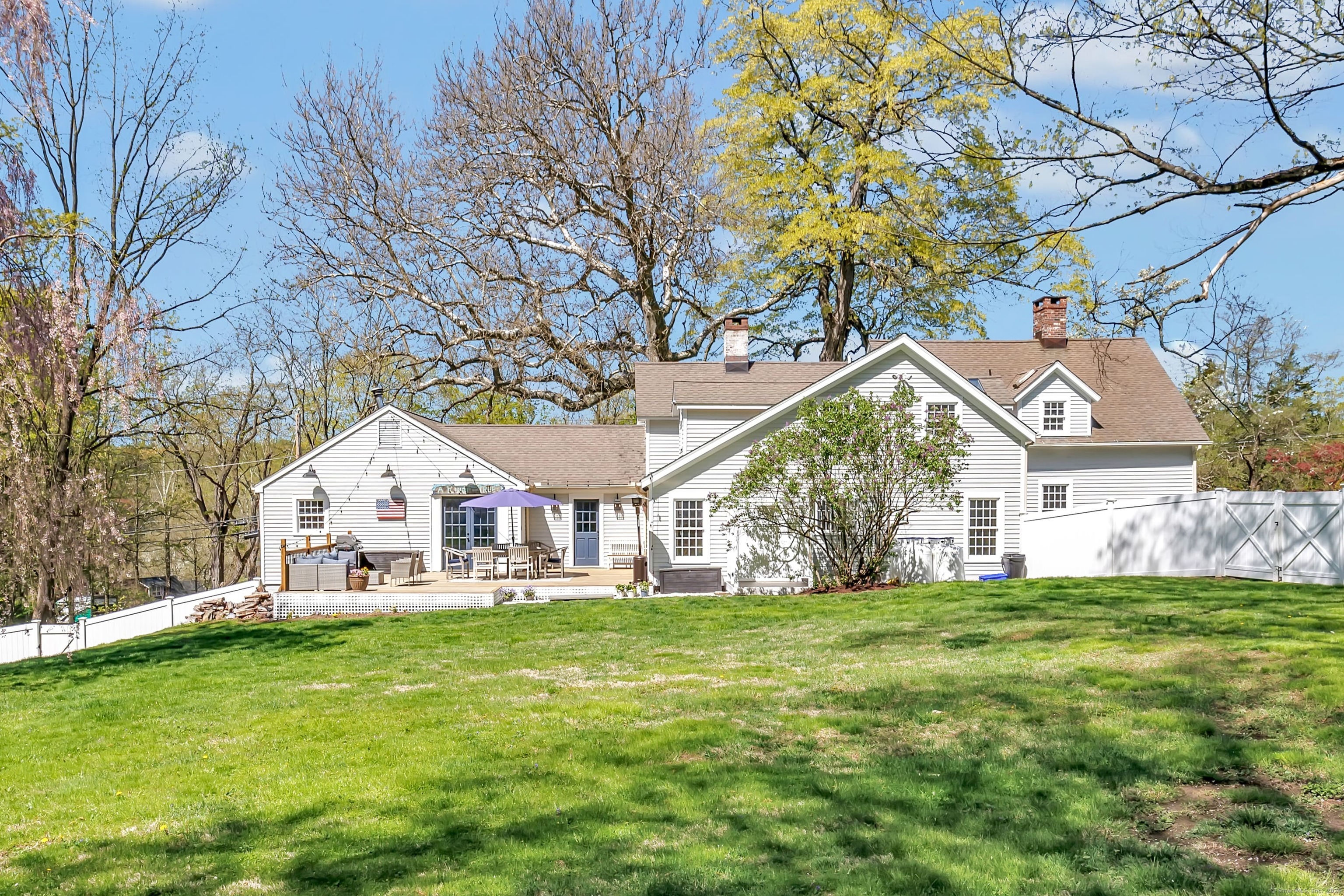385 Brookside, Fairfield, Connecticut 06824