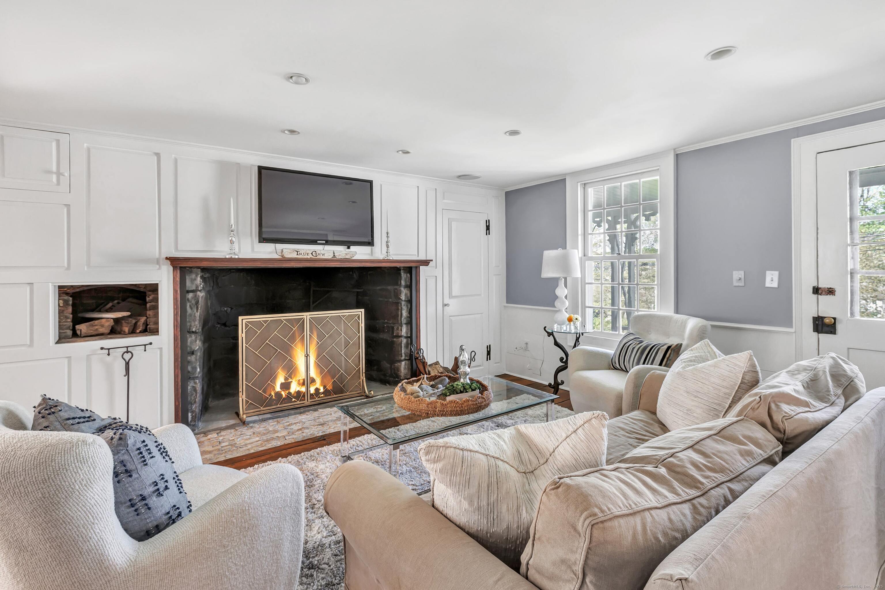 385 Brookside, Fairfield, Connecticut 06824