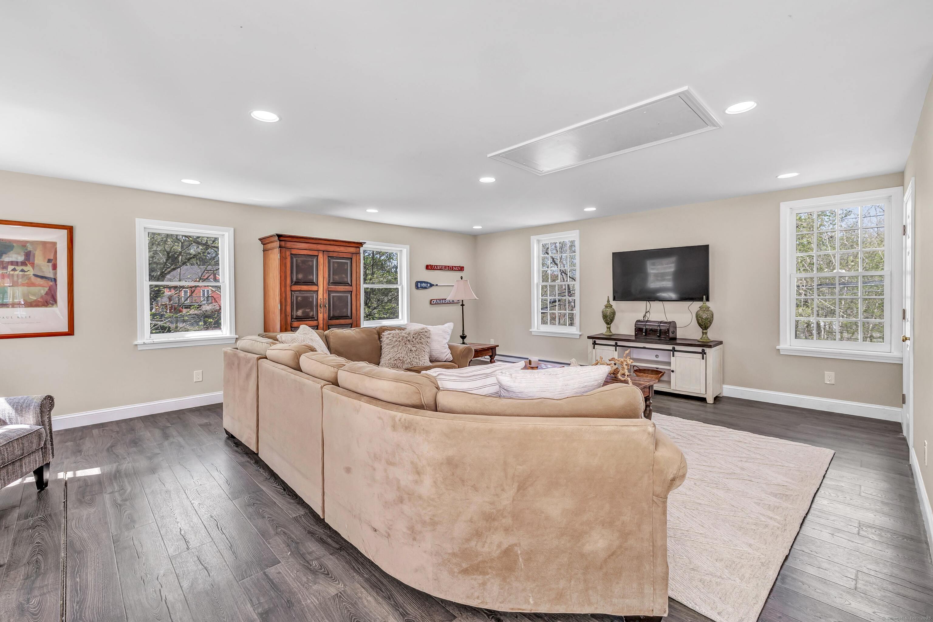 385 Brookside, Fairfield, Connecticut 06824