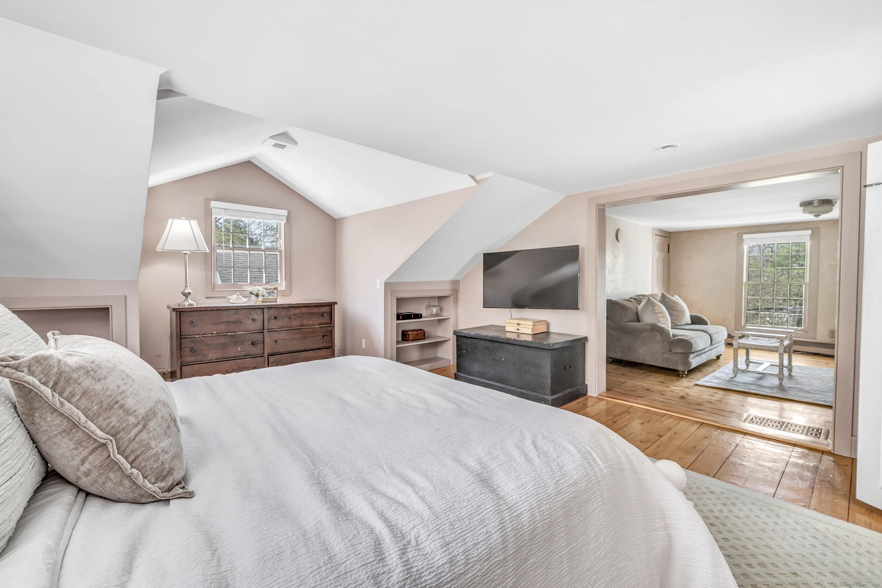 385 Brookside, Fairfield, Connecticut 06824