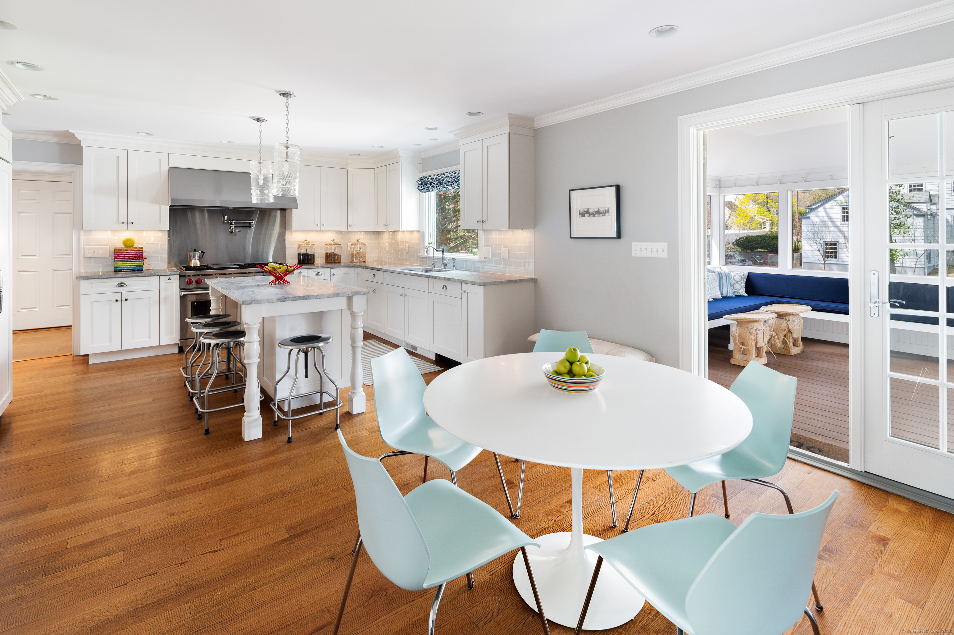 2 Lakeview, Greenwich, Connecticut 06878