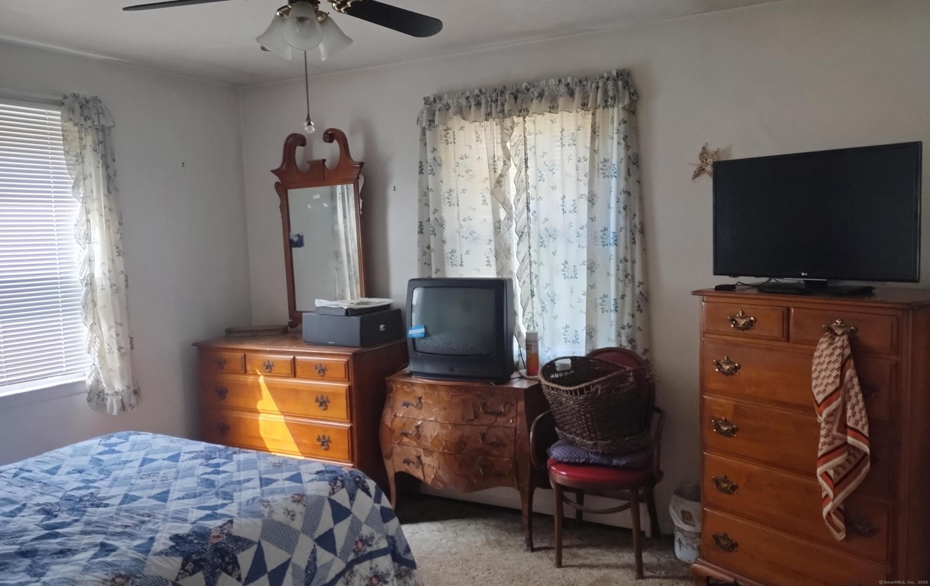 58 Auburn, Stratford, Connecticut 06614