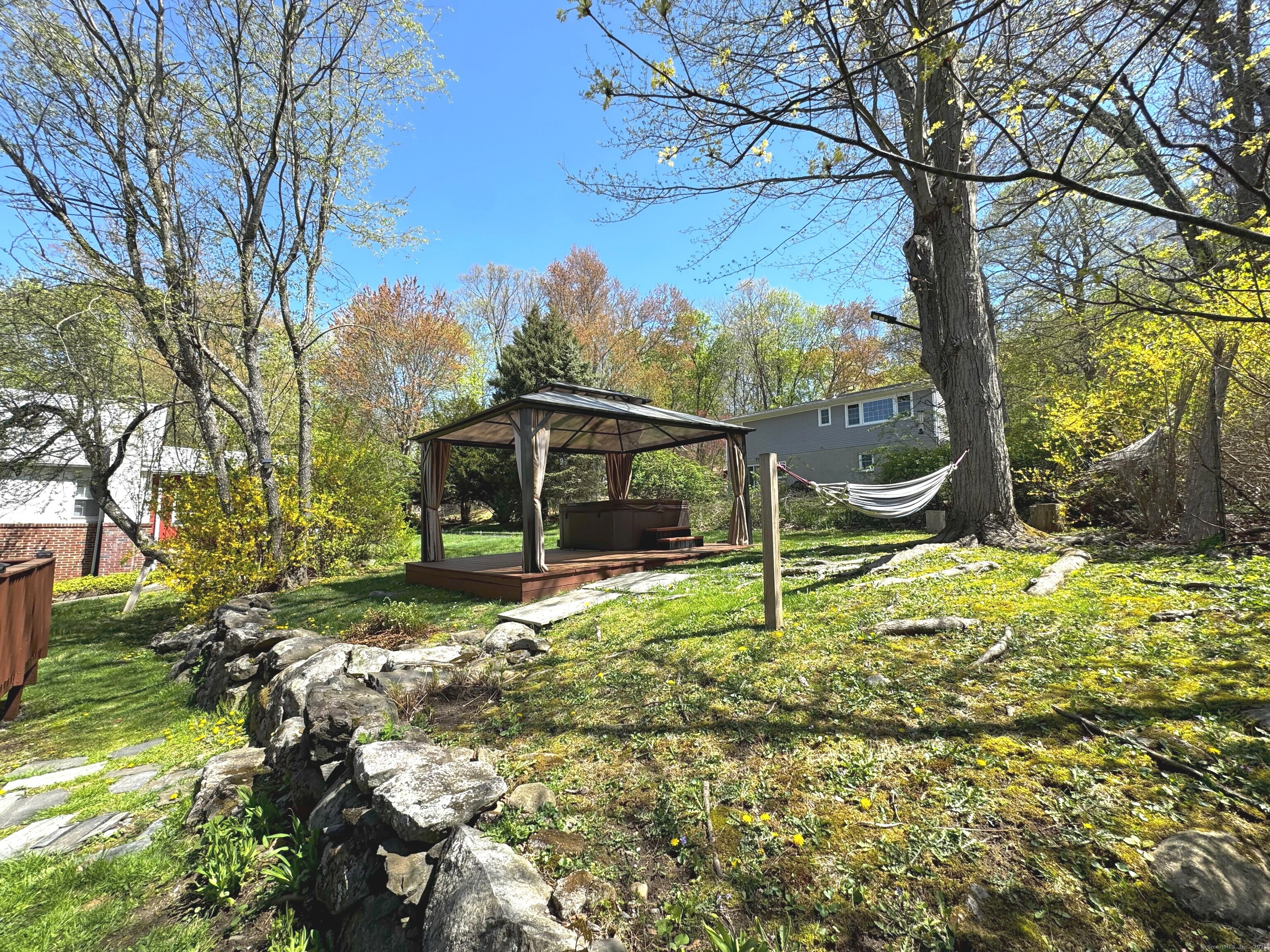 6 Fulton, New Fairfield, Connecticut 06812