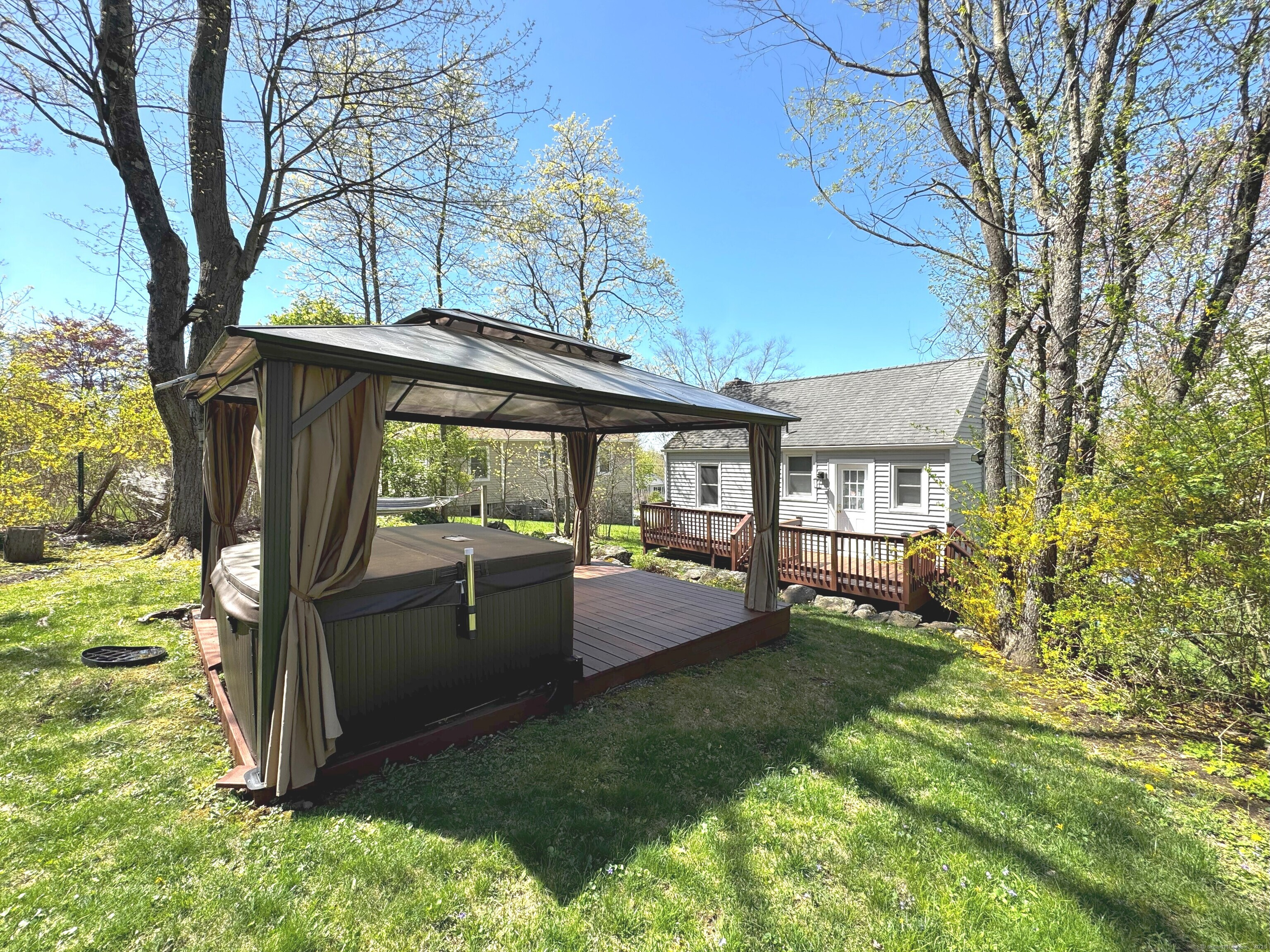6 Fulton, New Fairfield, Connecticut 06812