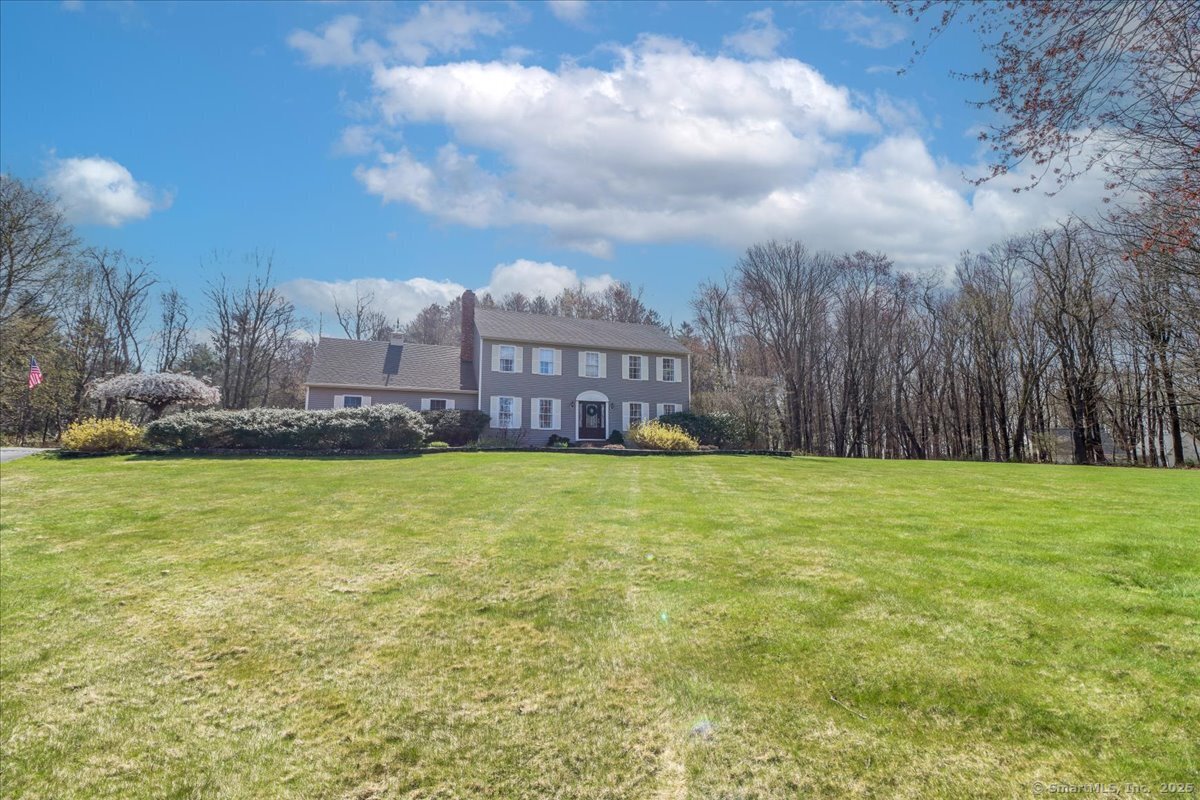 8 Winston, New Milford, Connecticut 06776