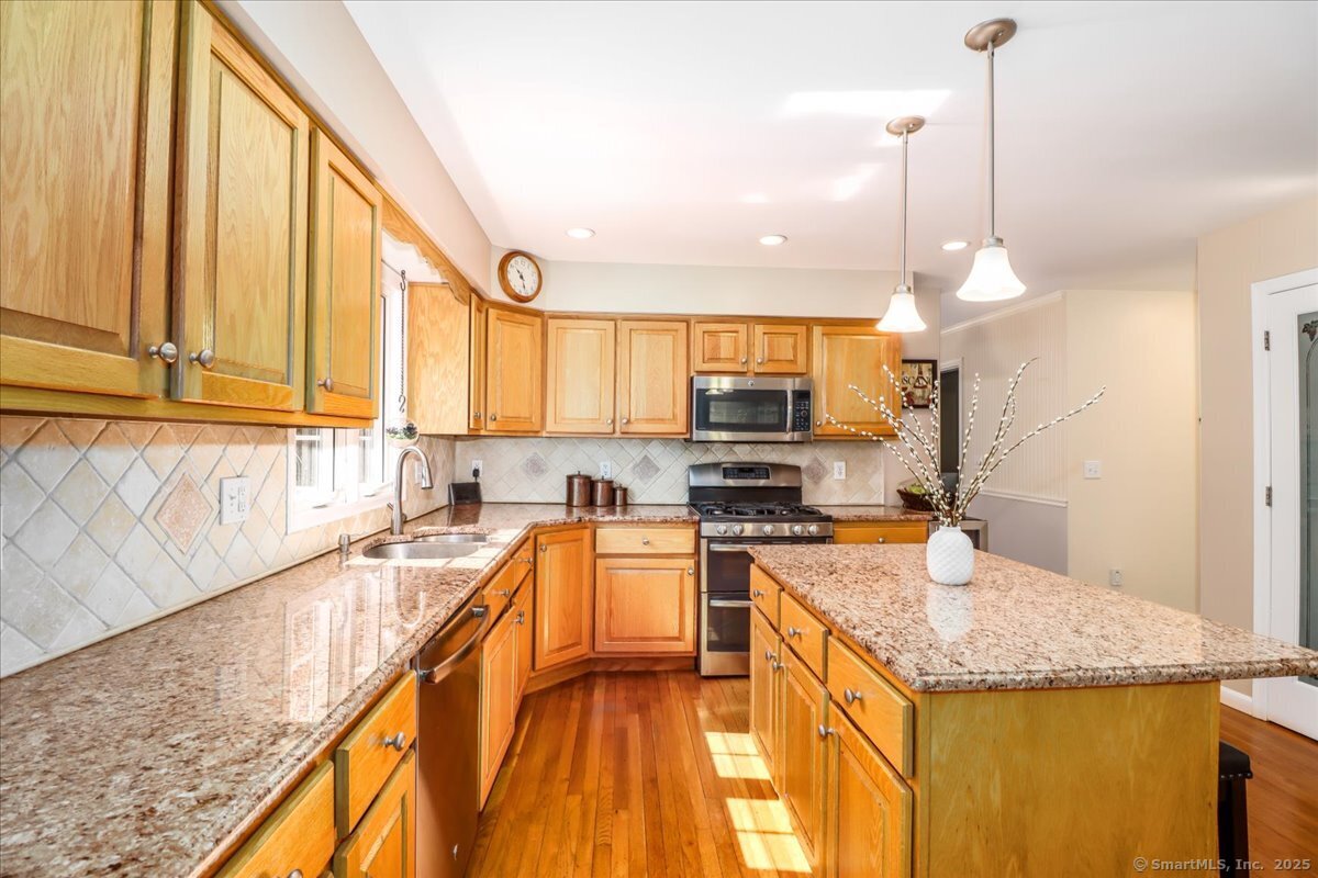 8 Winston, New Milford, Connecticut 06776