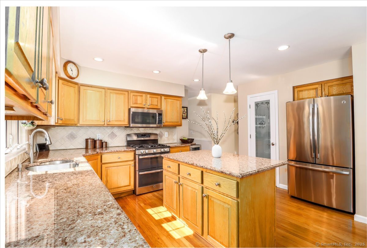 8 Winston, New Milford, Connecticut 06776