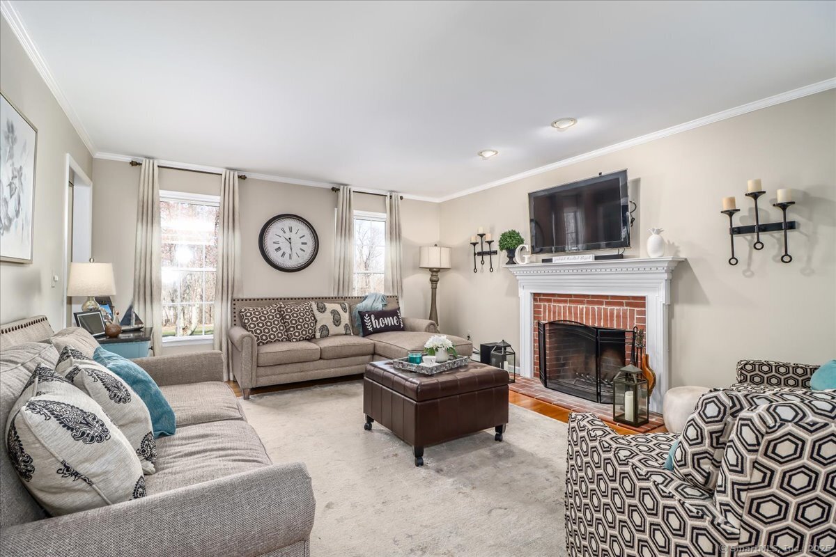 8 Winston, New Milford, Connecticut 06776