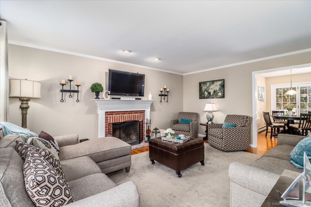 8 Winston, New Milford, Connecticut 06776