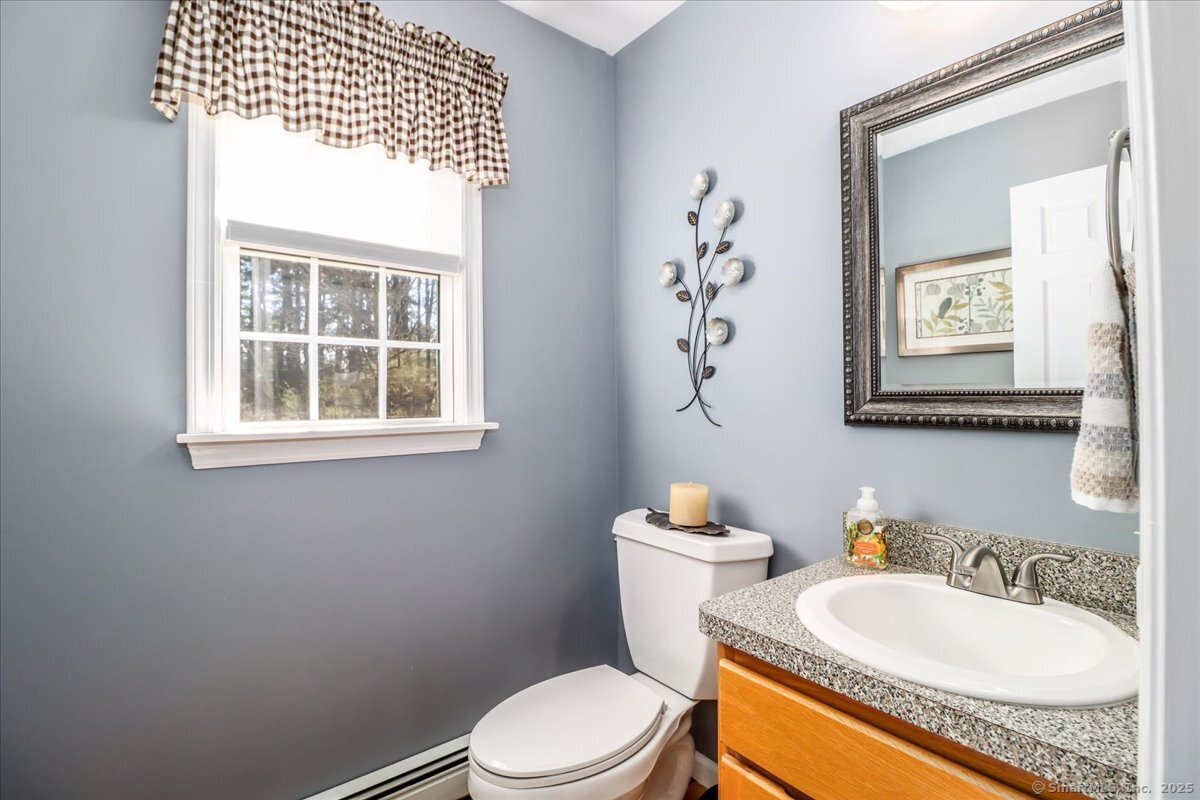 8 Winston, New Milford, Connecticut 06776